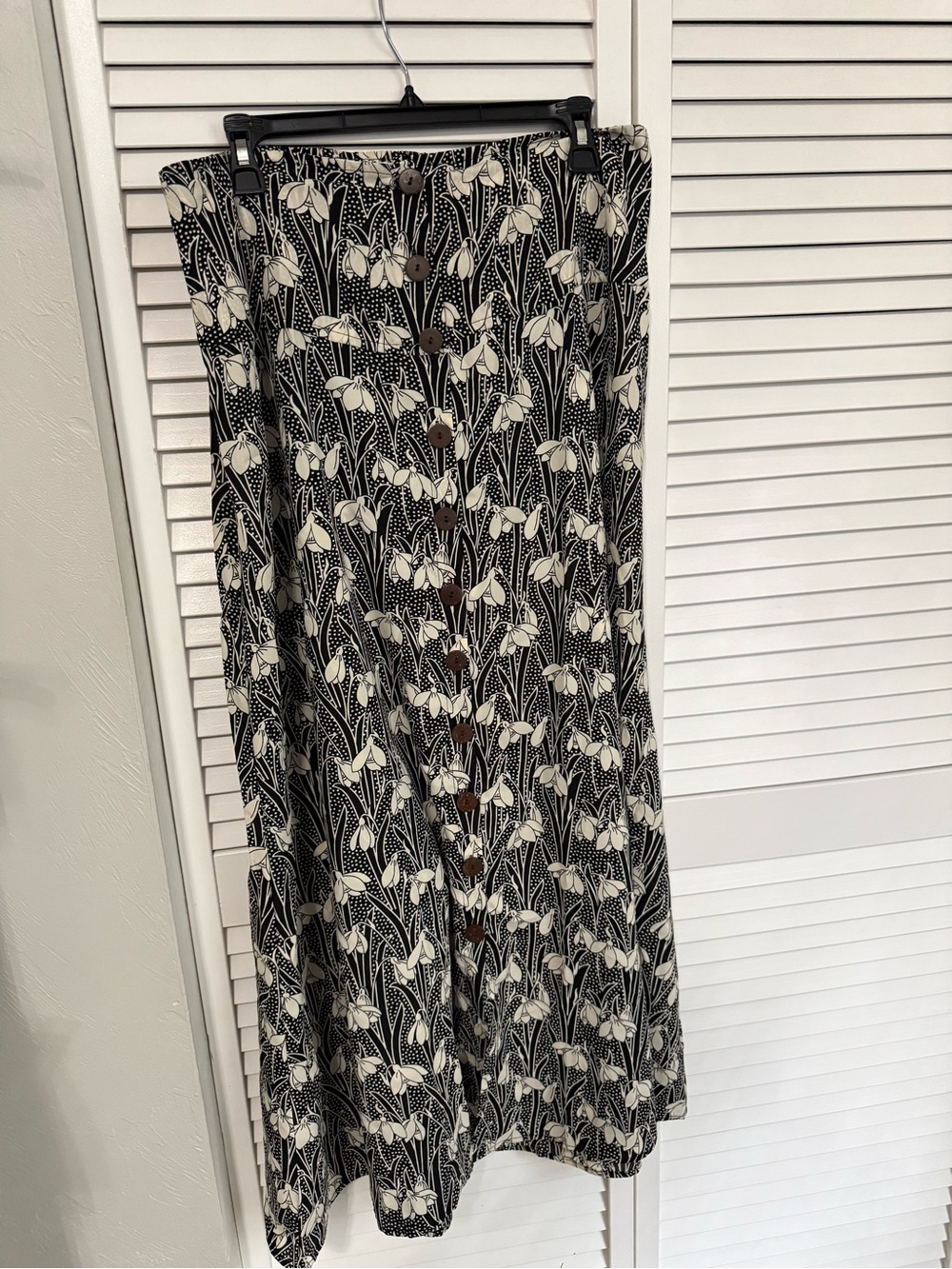 Black & Cream Floral Button-Front Maxi Skirt